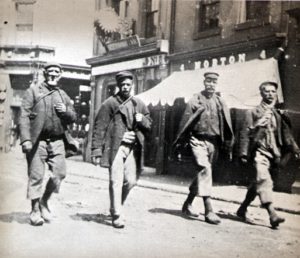 Clogs On Miners 1900 4 P16