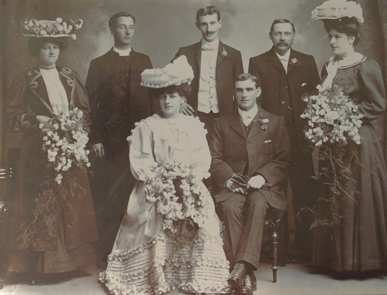 Family 1900 Formal