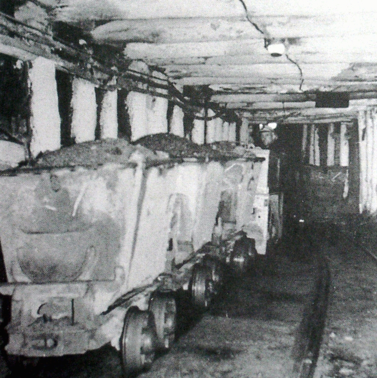 Mining Mine Wagons 1900s