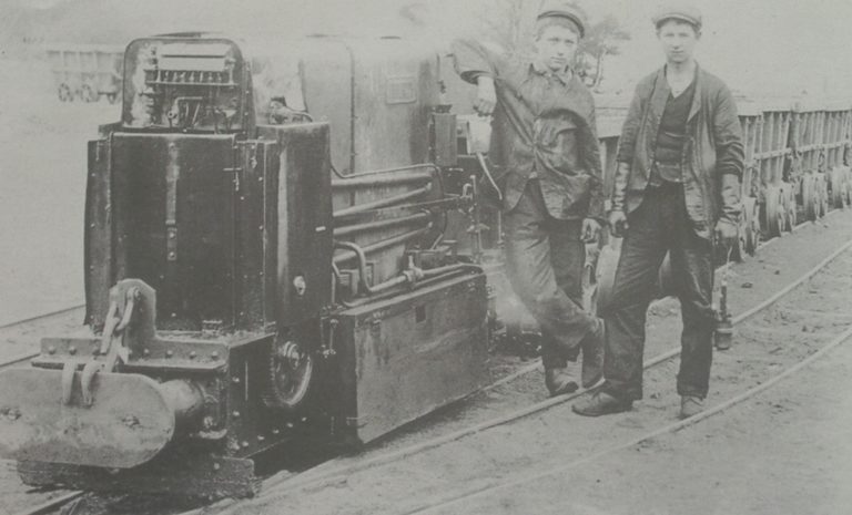 Mining Steam Locomotive With Wagons