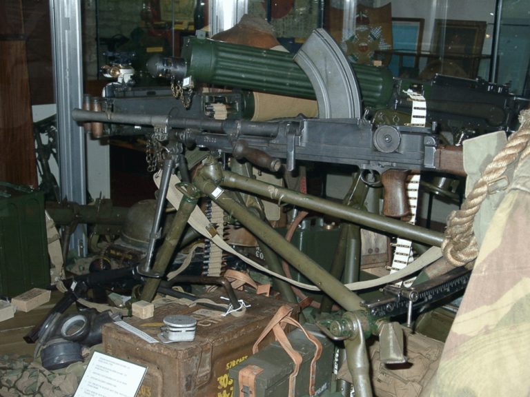 War Machine Guns