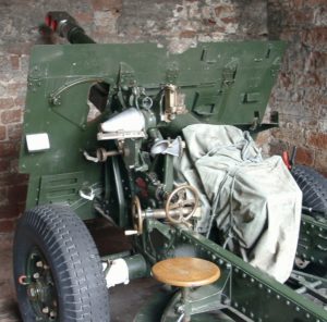 War Field Gun Close Rear